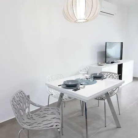 Superbe Neuf Moderne Proche De La Mer Climatisation Wifi 公寓